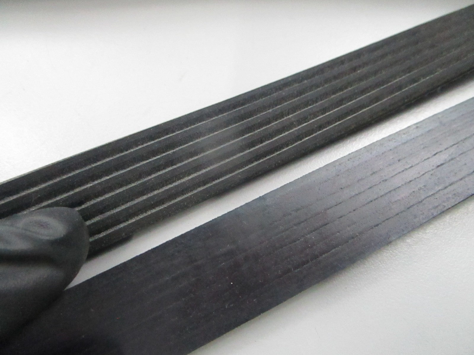 NEW K060895 Gates Micro-V Serpentine Belt 0810