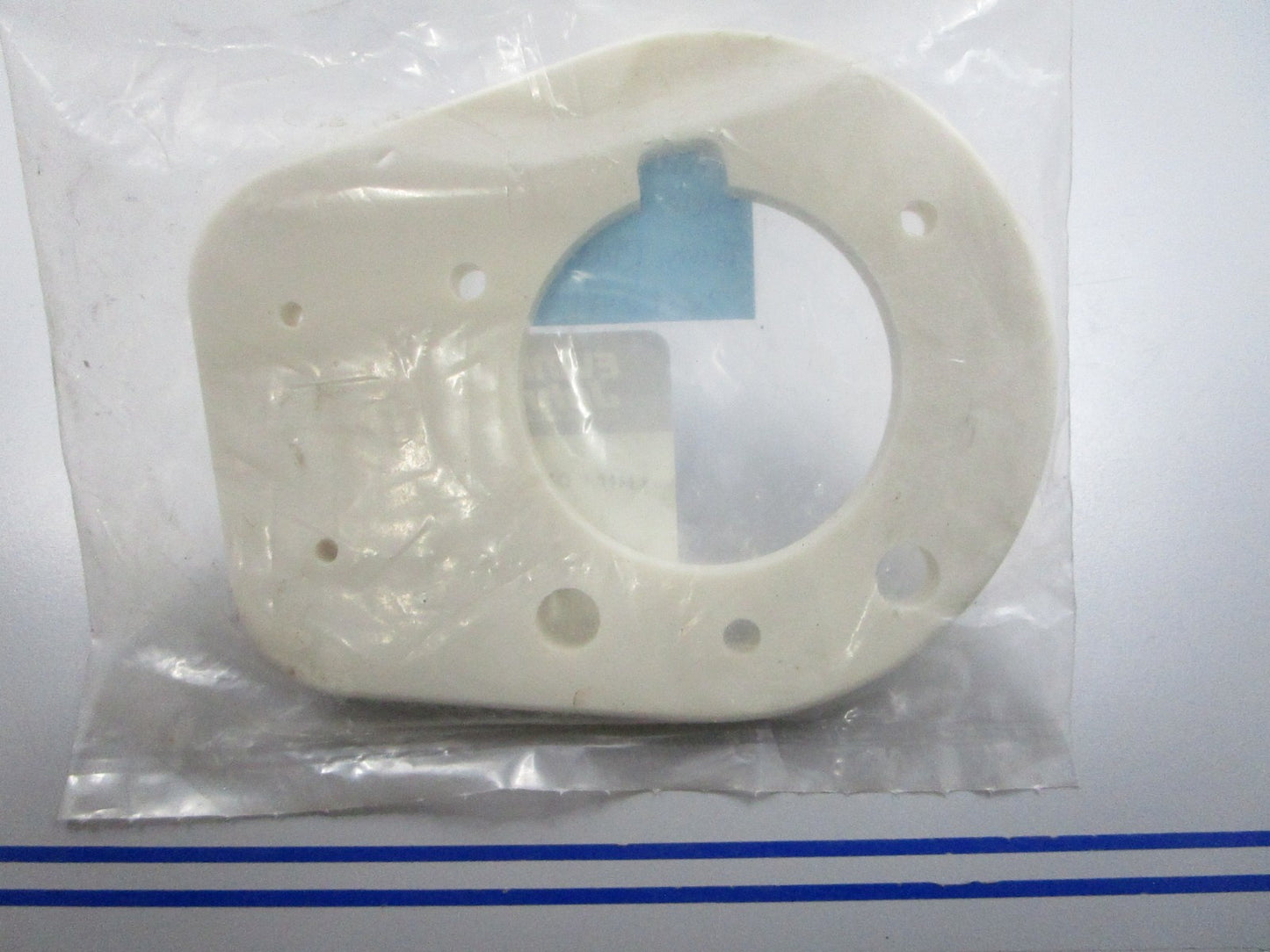 NEW OEM 764241 0764241 OMC Johnson Evinrude Side Mount Trim Plate 0810