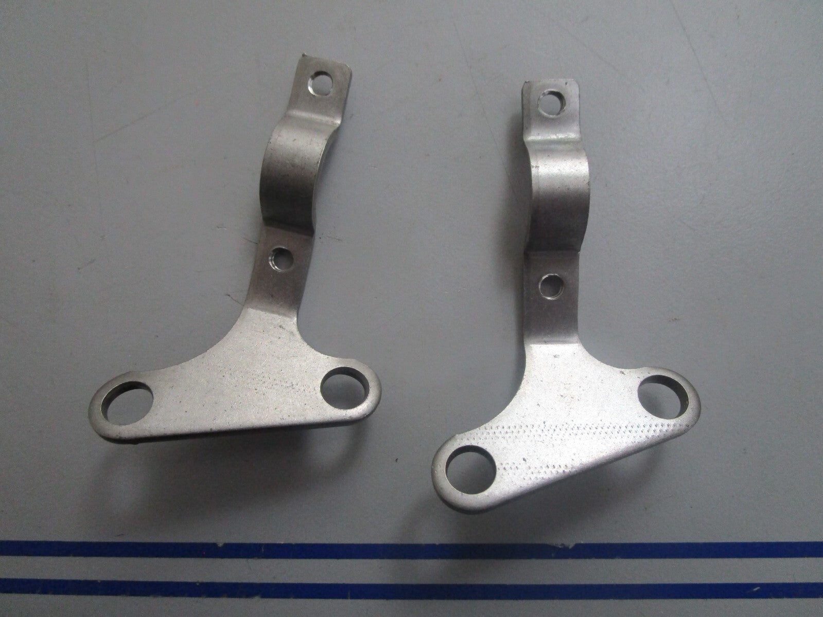 *NEW OEM* (LOT OF 2) 0720 OMC Johnson Evinrude Control Lever Bracket 331448