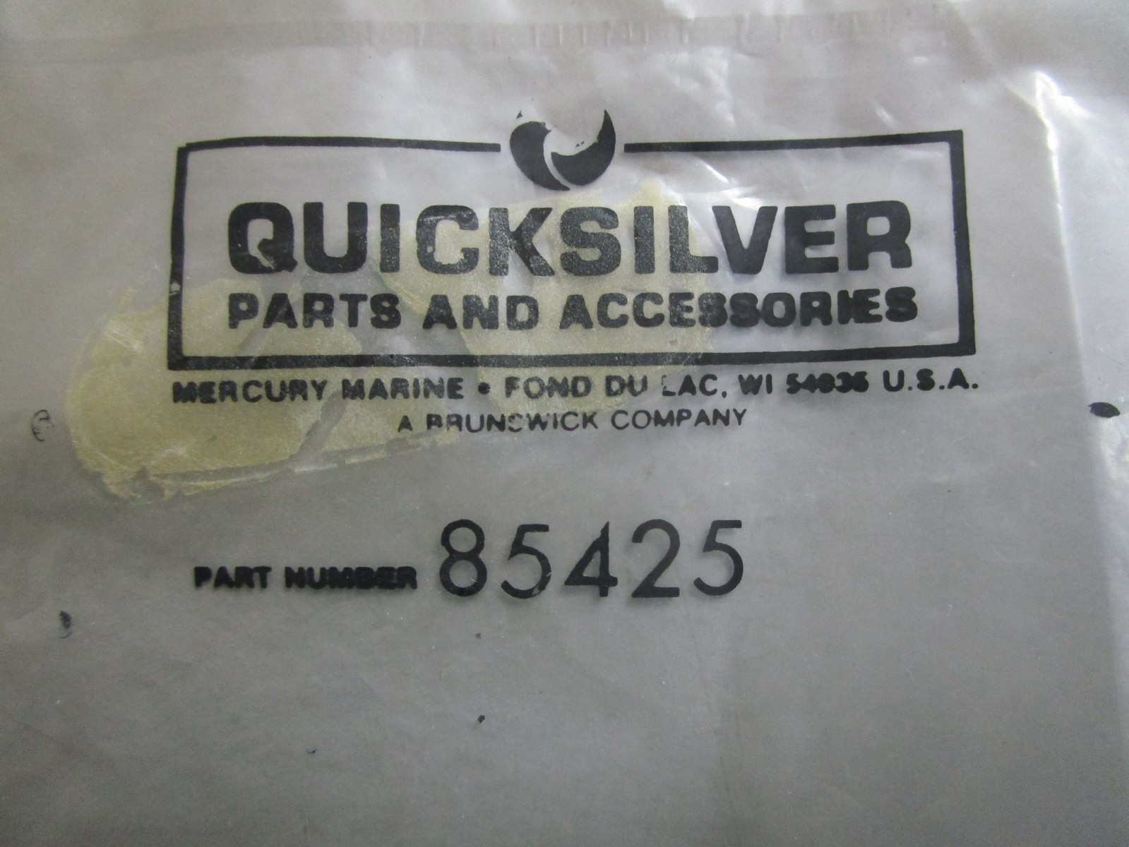 *NEW OEM* 0770 Mercury Quicksilver Plug 85425