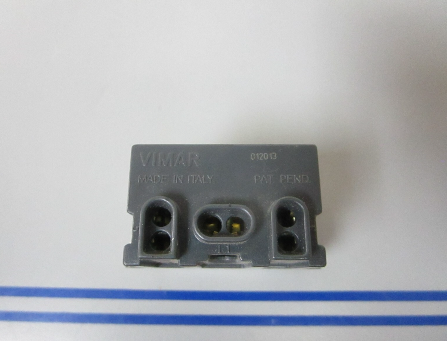 *NEW* 0810 Vimar 10A 250V Switch 16150
