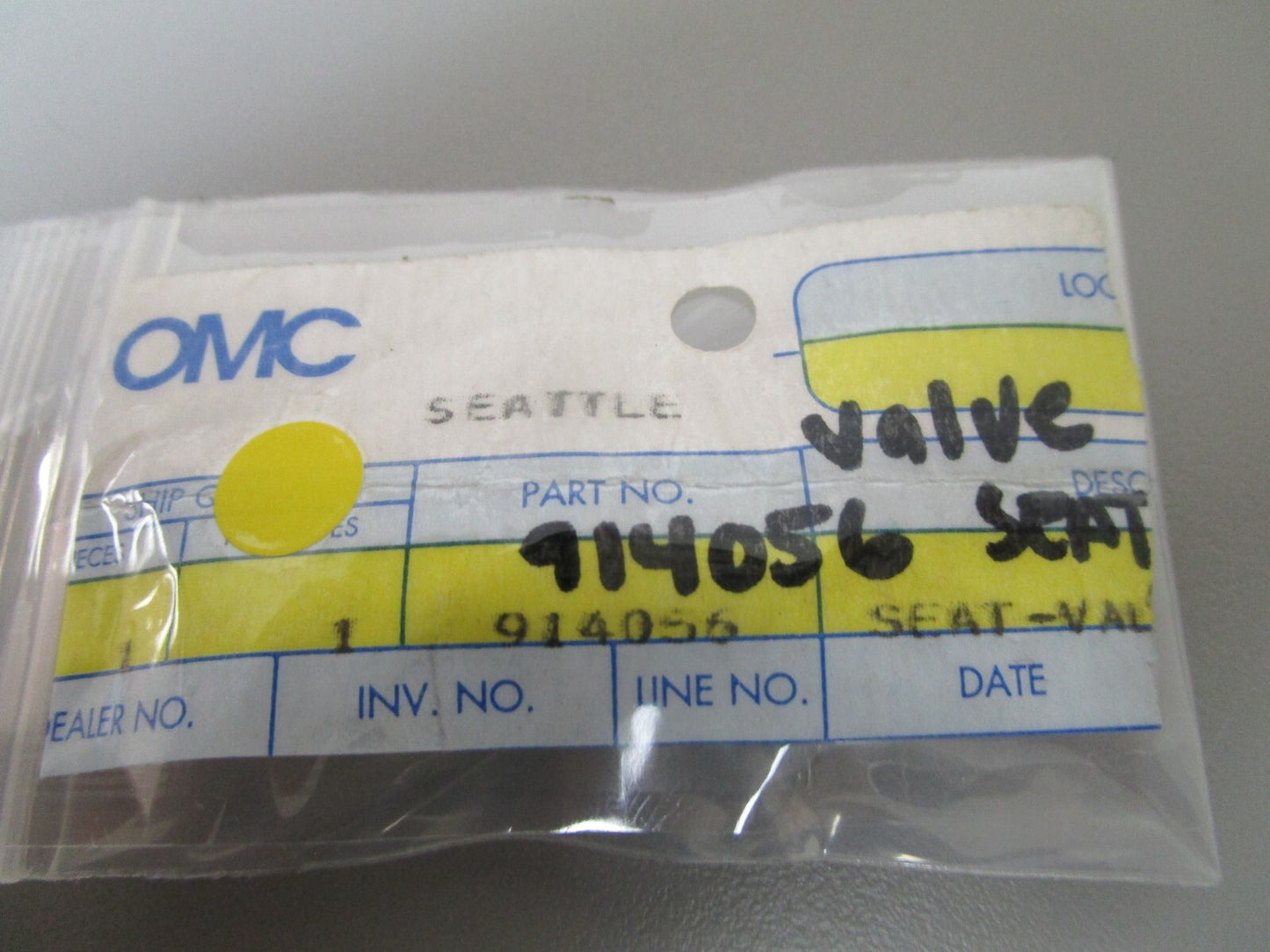*NEW OEM* 0810 OMC Johnson Evinrude Valve Seat 914056 0914056