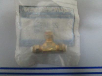*NEW OEM* 0810 Mercury Quicksilver Fitting 22-16389