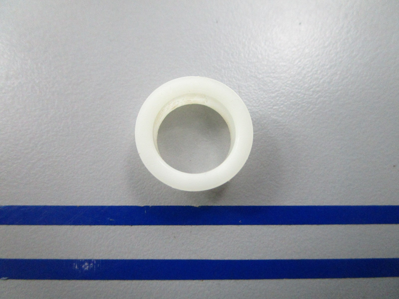 NEW OEM 311259 0311259 OMC Johnson Evinrude Bushing 0810