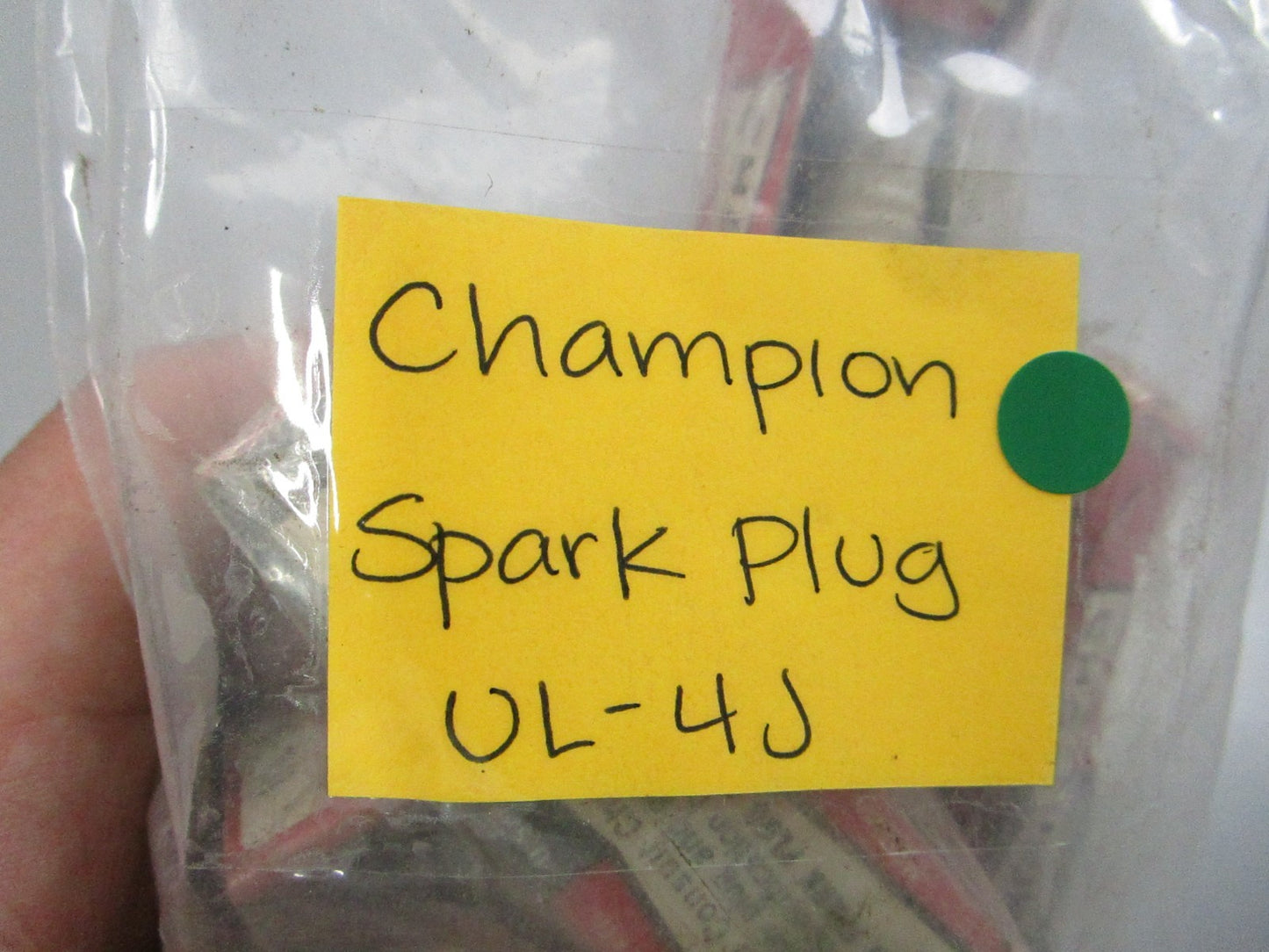 NEW (LOT OF 6) UL-4J Champion Spark Plug 0810