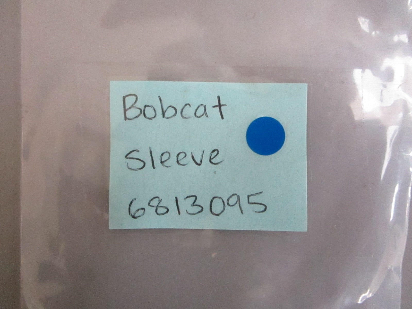 *NEW OEM* 0820 Bobcat Sleeve 6813095