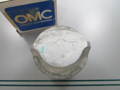 NEW OEM 390981 0390981 OMC Johnson Evinrude Piston 0810