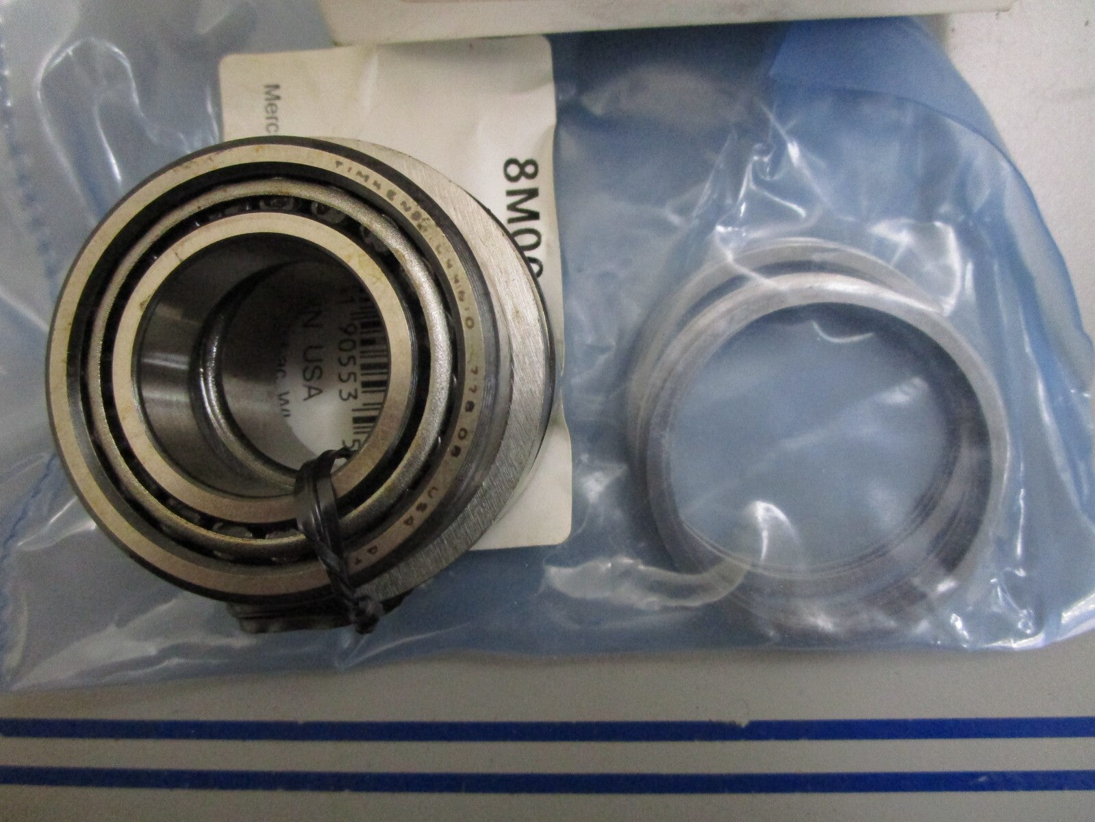 *NEW OEM* 0820 Mercury Quicksilver Shim/Bearing Assy 15-884327A02