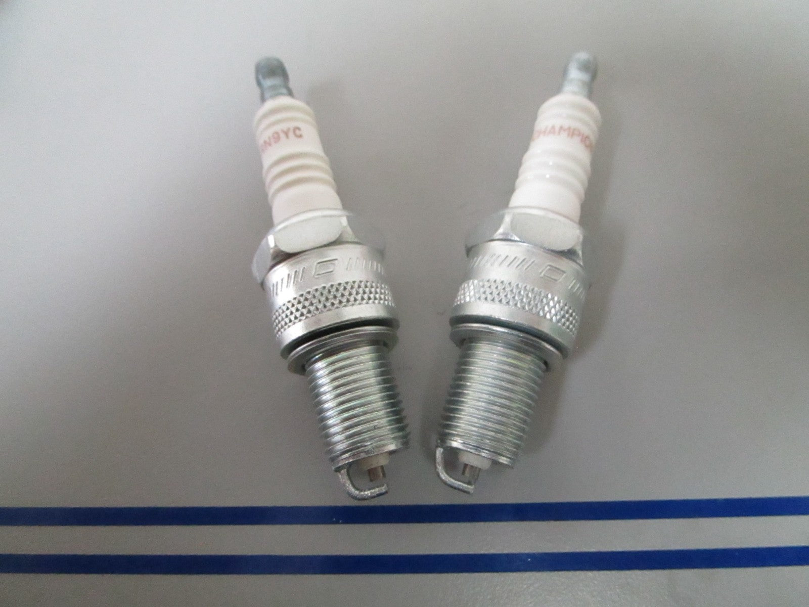 NEW (LOT OF 2) RN9YC Champion Spark Plug 0810