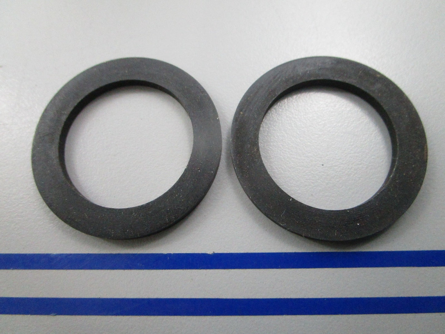 NEW OEM (LOT OF 2) 307538 0307538 OMC Johnson Evinrude Gasket 0810