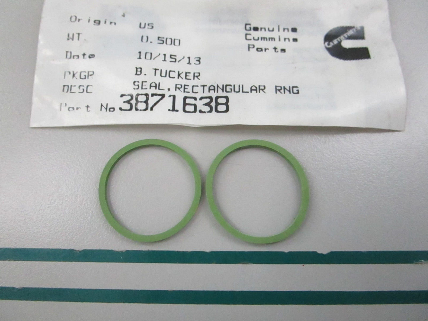 NEW OEM (LOT OF 2) 3871638 Cummins Rectangular Ring Seal 0810