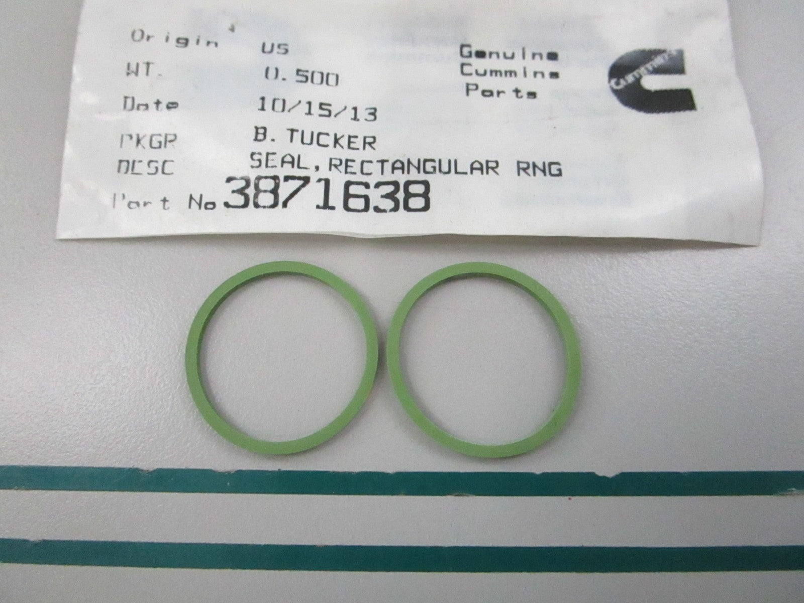 NEW OEM (LOT OF 2) 3871638 Cummins Rectangular Ring Seal 0810