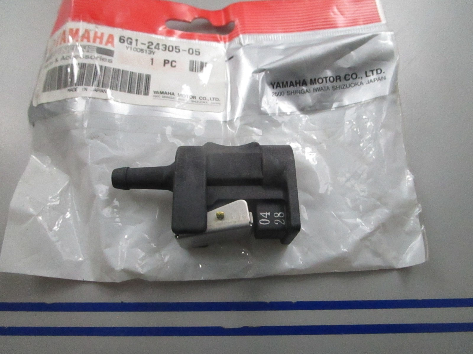 *NEW OEM* 0810 Yamaha Fuel Line Connector 6G1-24305-05-00