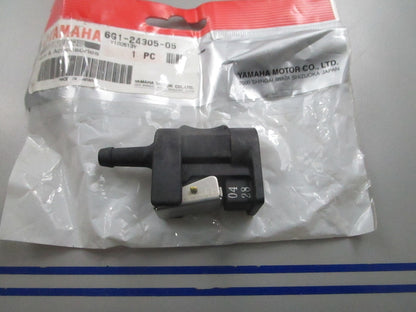 *NEW OEM* 0810 Yamaha Fuel Line Connector 6G1-24305-05-00