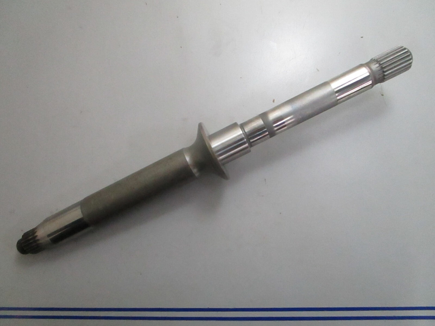 *NEW OEM* 0820 OMC Johnson Evinrude Drive Shaft 375377 0357377
