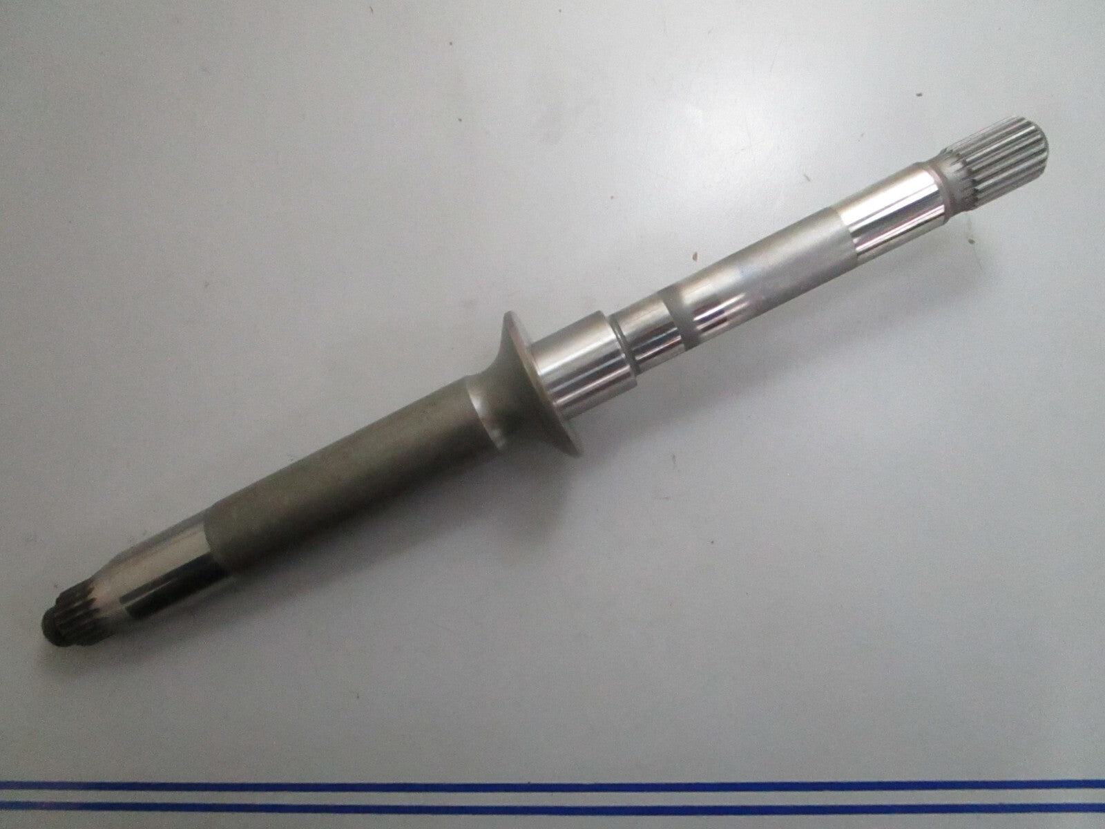*NEW OEM* 0820 OMC Johnson Evinrude Drive Shaft 375377 0357377