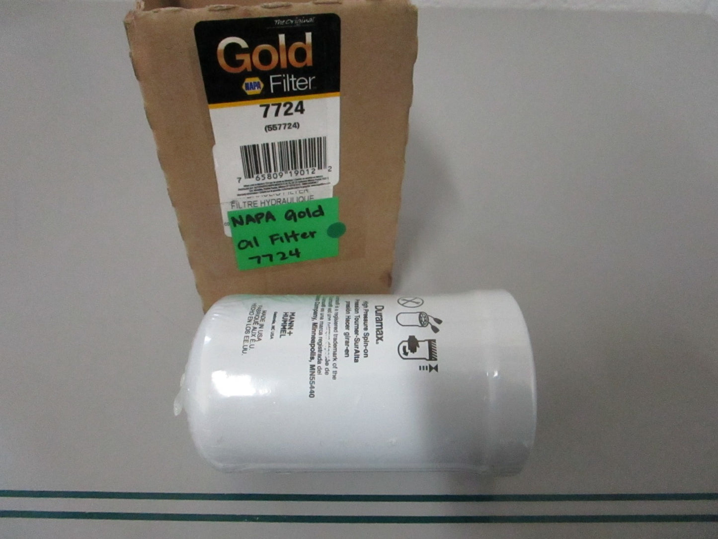 NEW 7724 NAPA Gold Oil Filter 0810