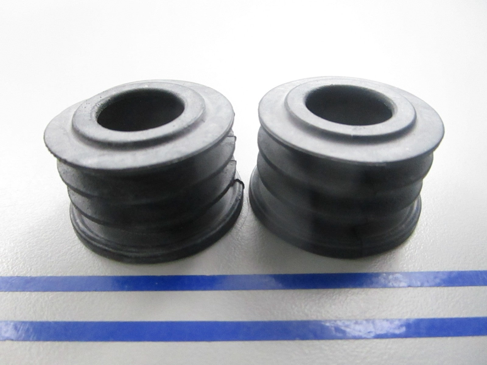 NEW OEM (LOT OF 2) 8M0001457 Mercury Quicksilver Seal 0810