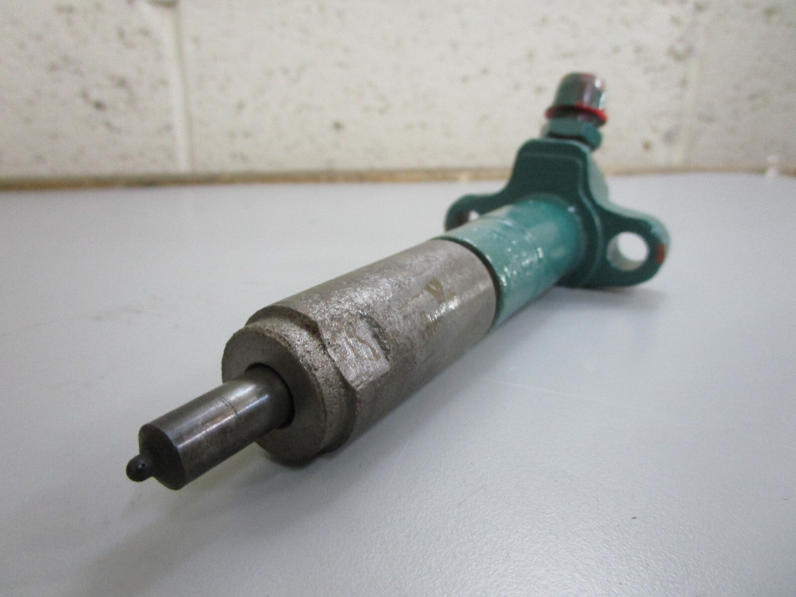 *NEW OEM* 0820 Volvo Penta Fuel Injector 843022