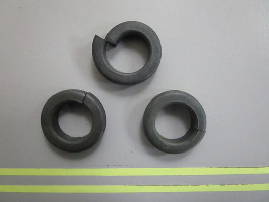 *NEW OEM* (LOT OF 3) 0810 OMC Johnson Evinrude Grommet 300454 0300454