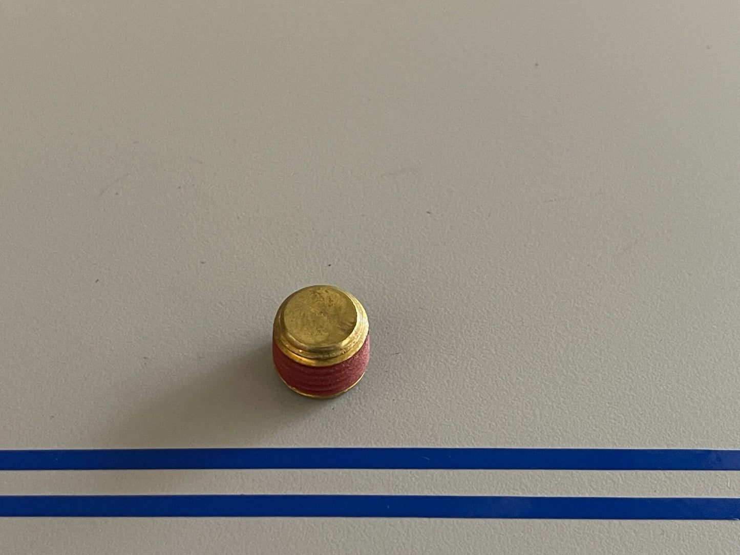 *NEW OEM* 0720 Volvo Penta Plug 3850740