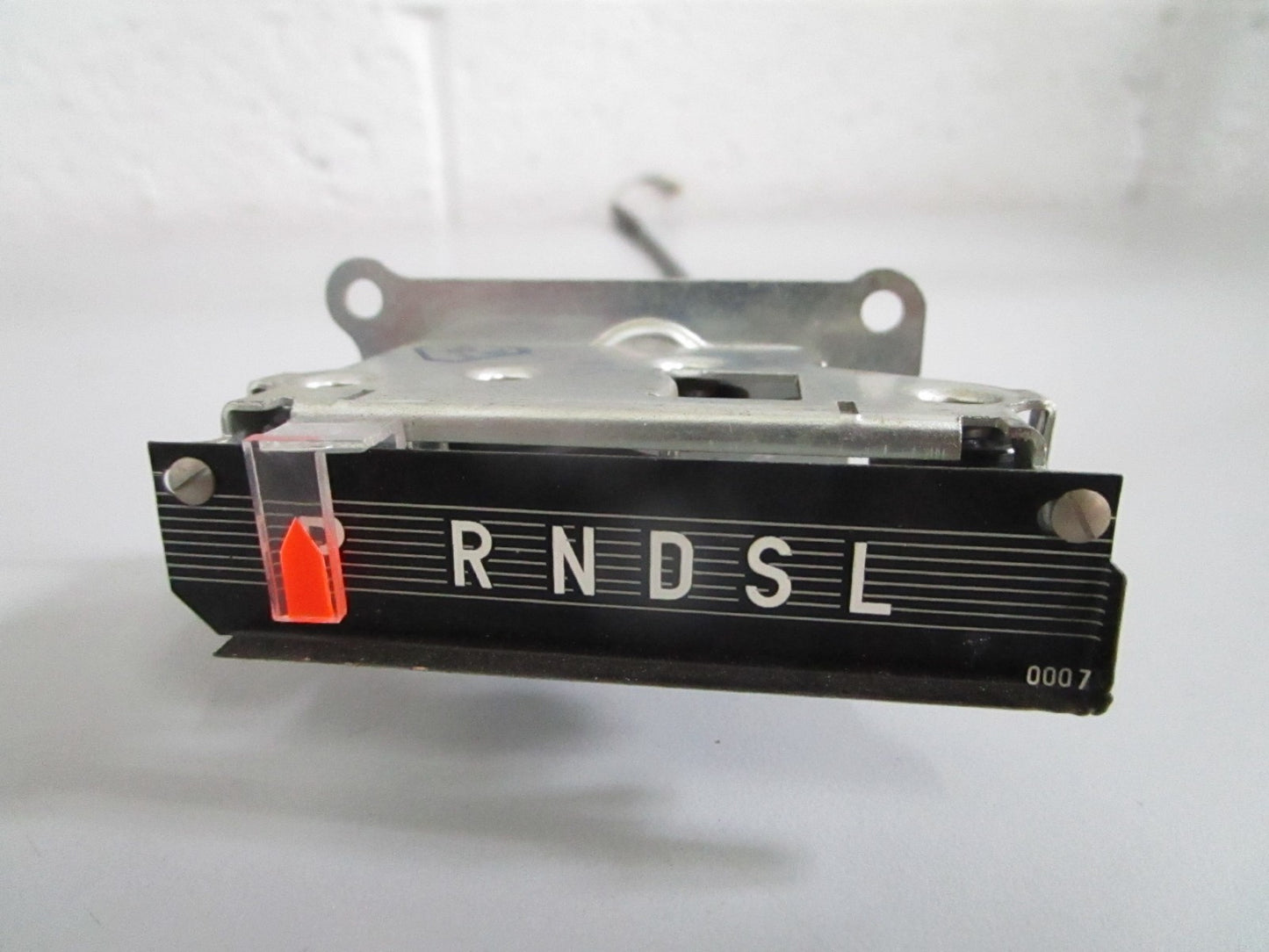 NEW OEM 1142700352 Mercedes-Benz Gear Display 0820