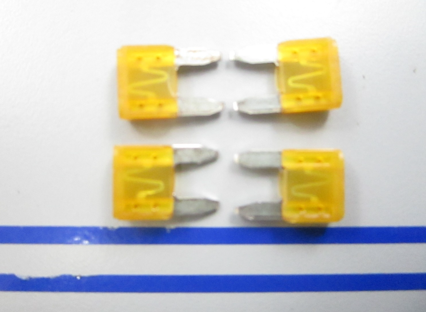 *NEW OEM* (LOT OF 4) 0810 CAT 5A Fuse 141-2759