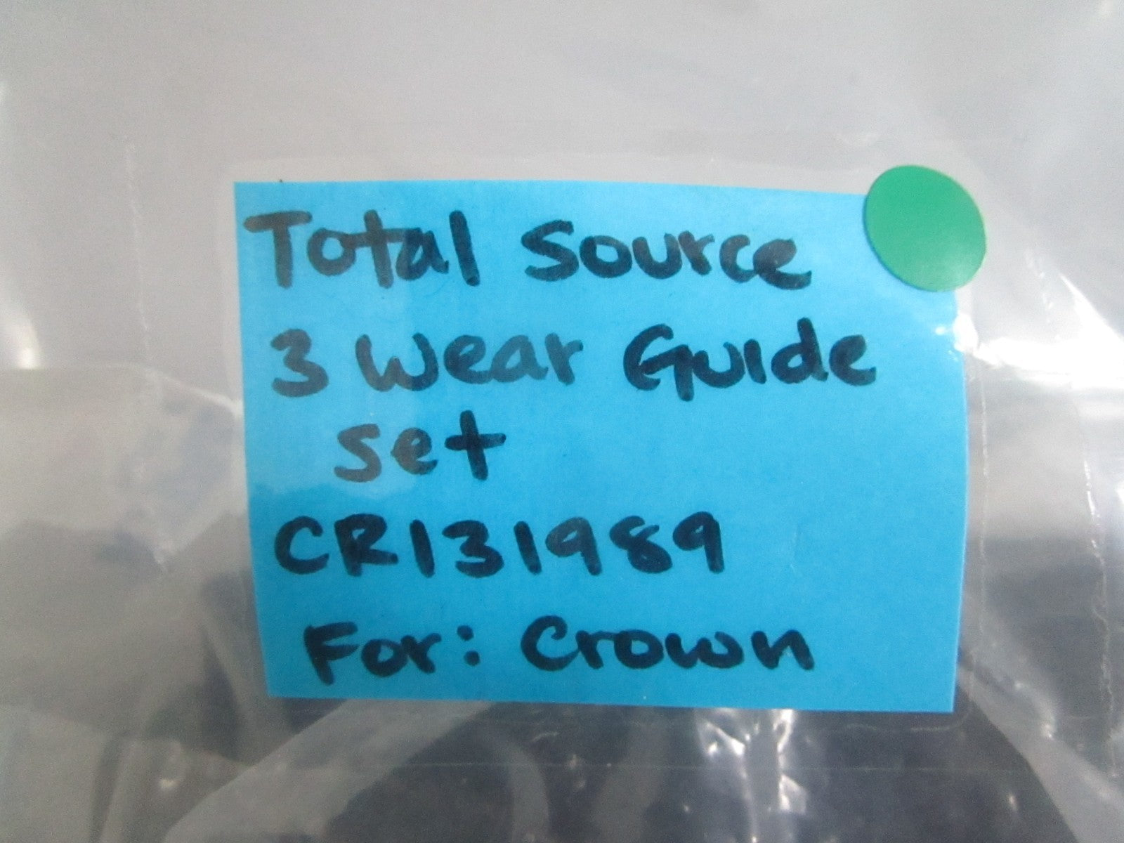 NEW OEM CR131989 Total Source 3 Wear Guide Set For: Crown 0820