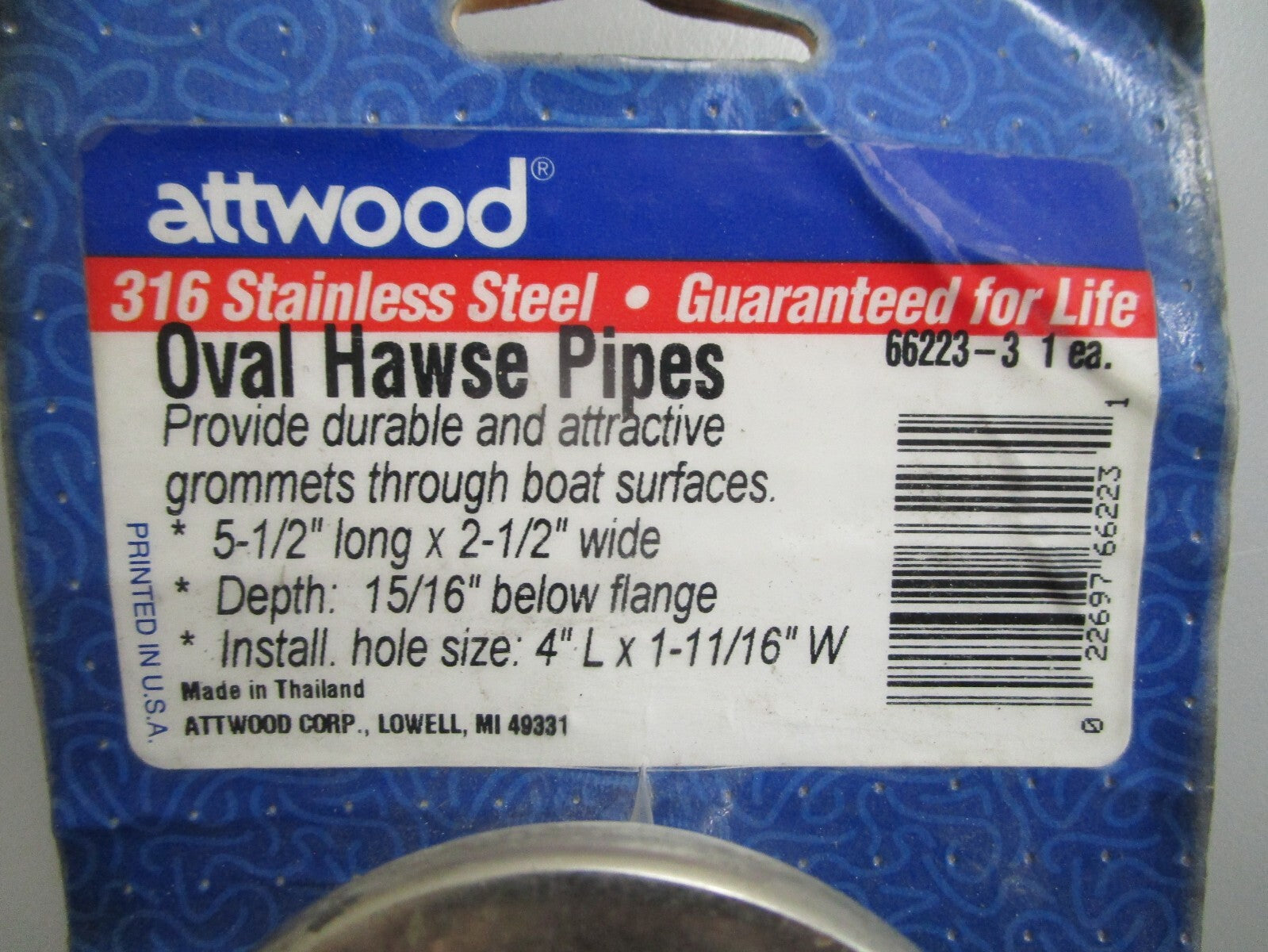 *NEW* 0820 Attwood Oval Hawse Pipe 66223-3