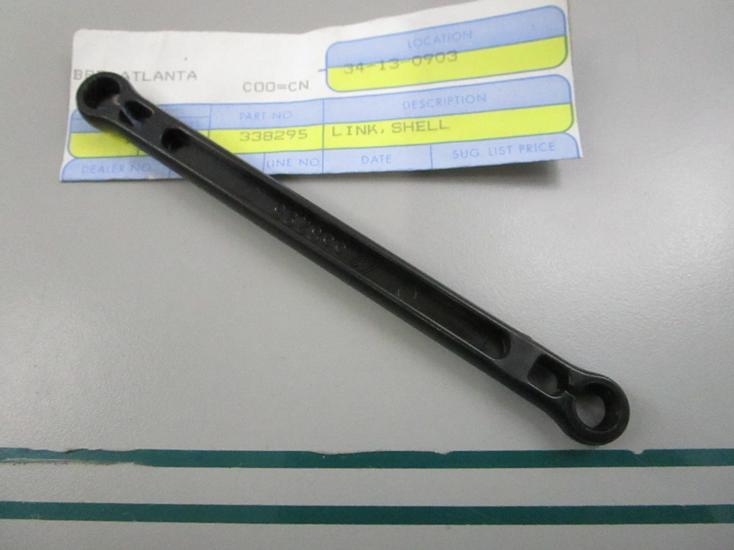 NEW OEM 336825 0336825 OMC Johnson Evinrude Shell Link 0810