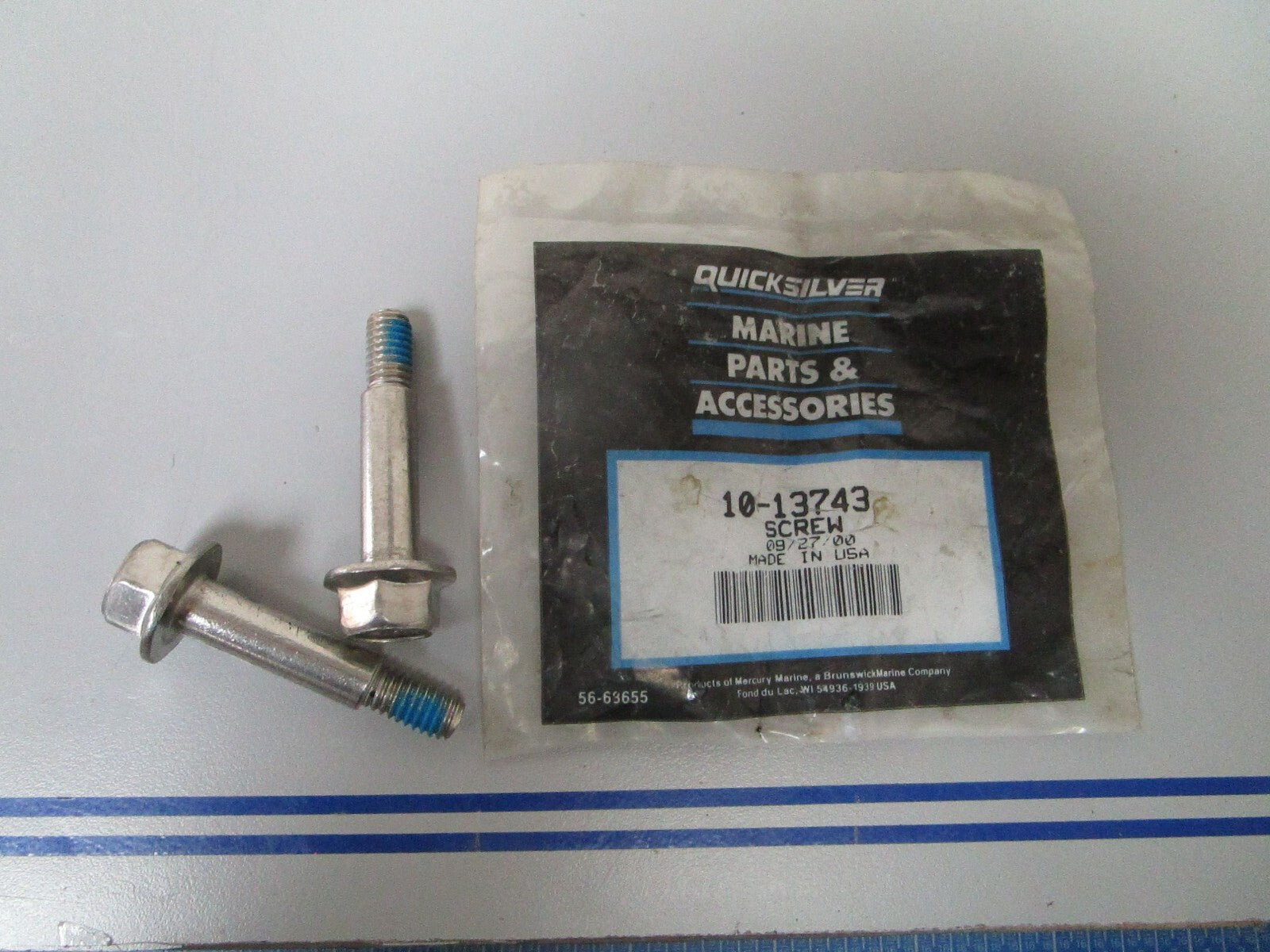 *NEW OEM* (LOT OF 2) 0770 Mercury Quicksilver Screw 10-13743