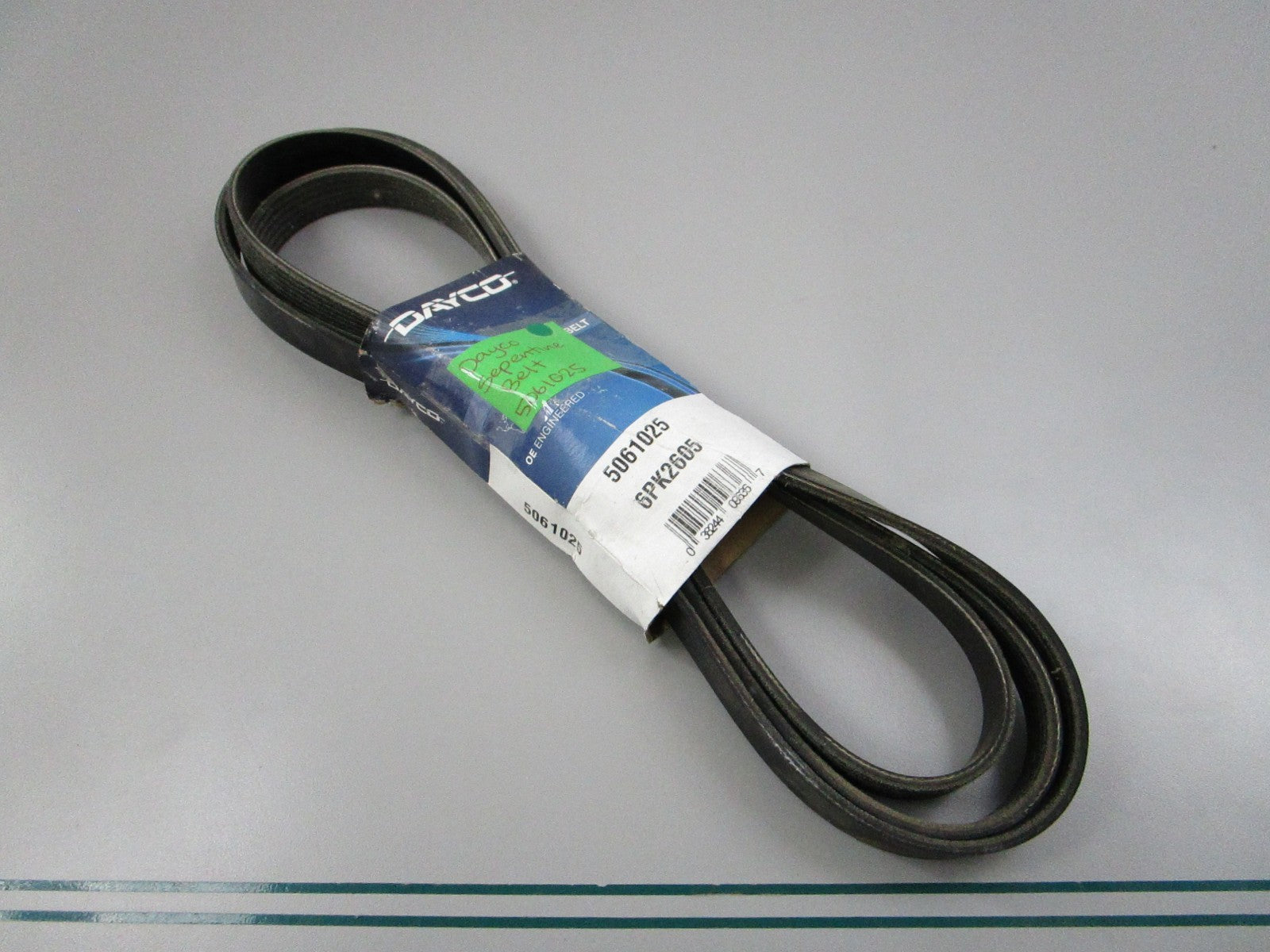 NEW 5061025 Dayco Serpentine Belt 0810