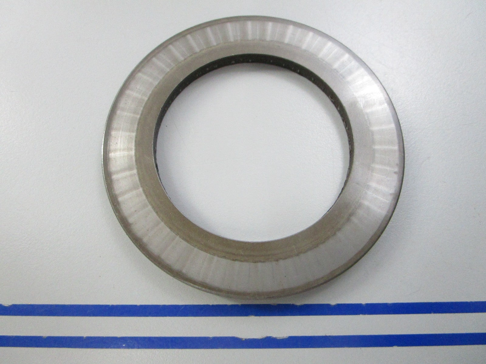 NEW OEM 317165 0317165 OMC Johnson Evinrude Thrust Washer 0810