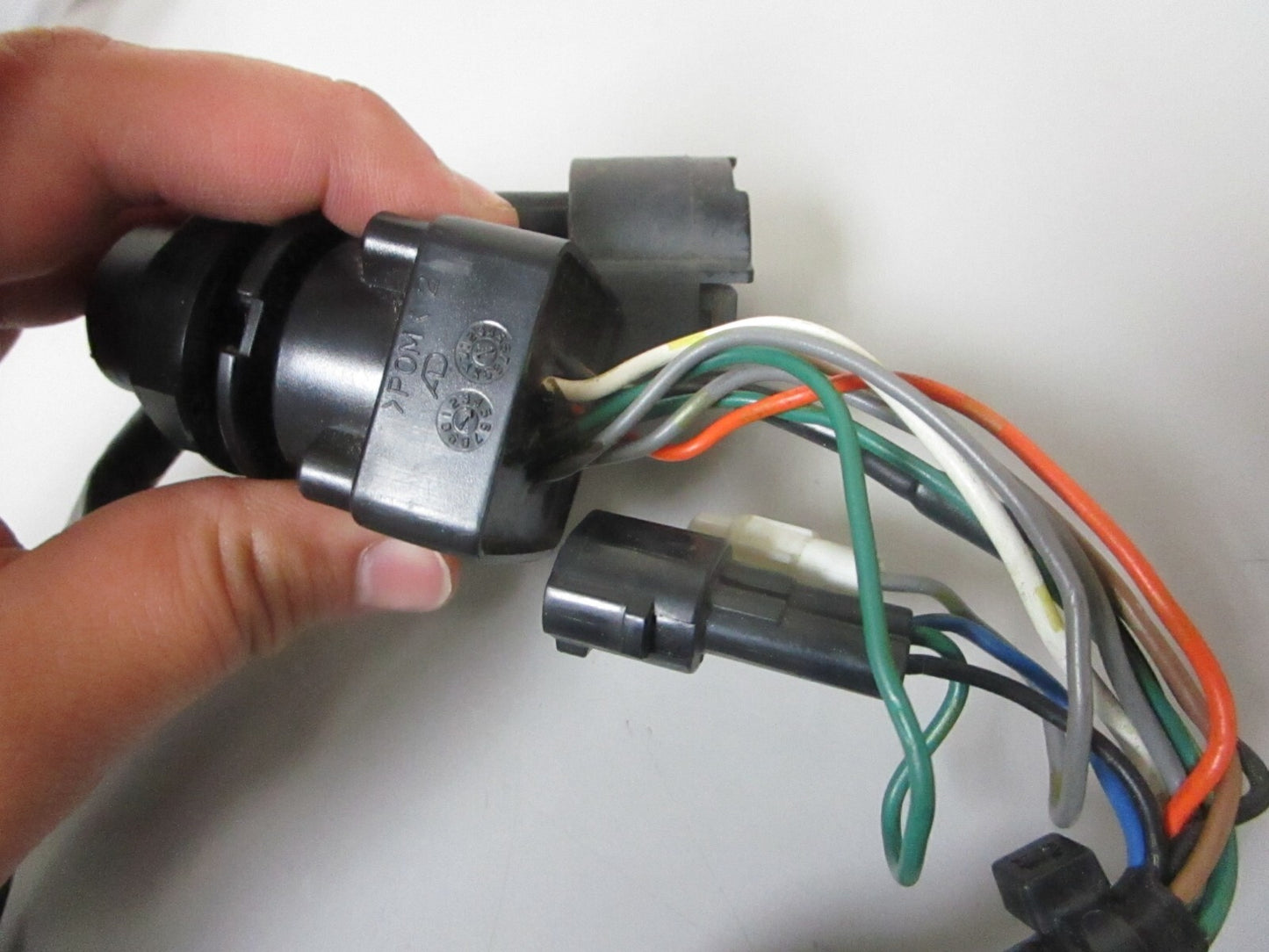 *NEW OEM* 0720 Suzuki Ignition Switch & Key Assembly Key # 16