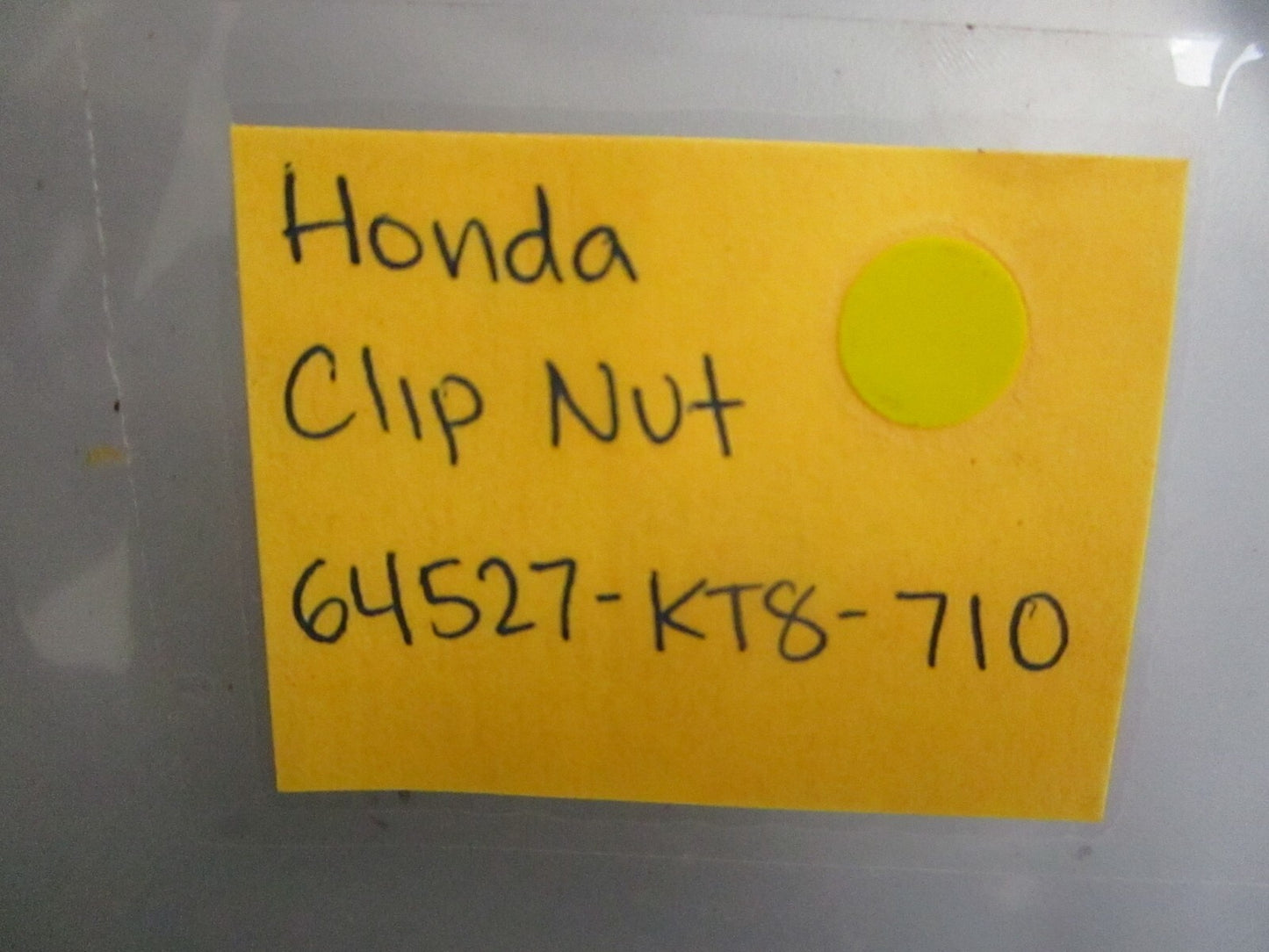 *NEW OEM* 0810 Honda Clip Nut 64527-KT8-710