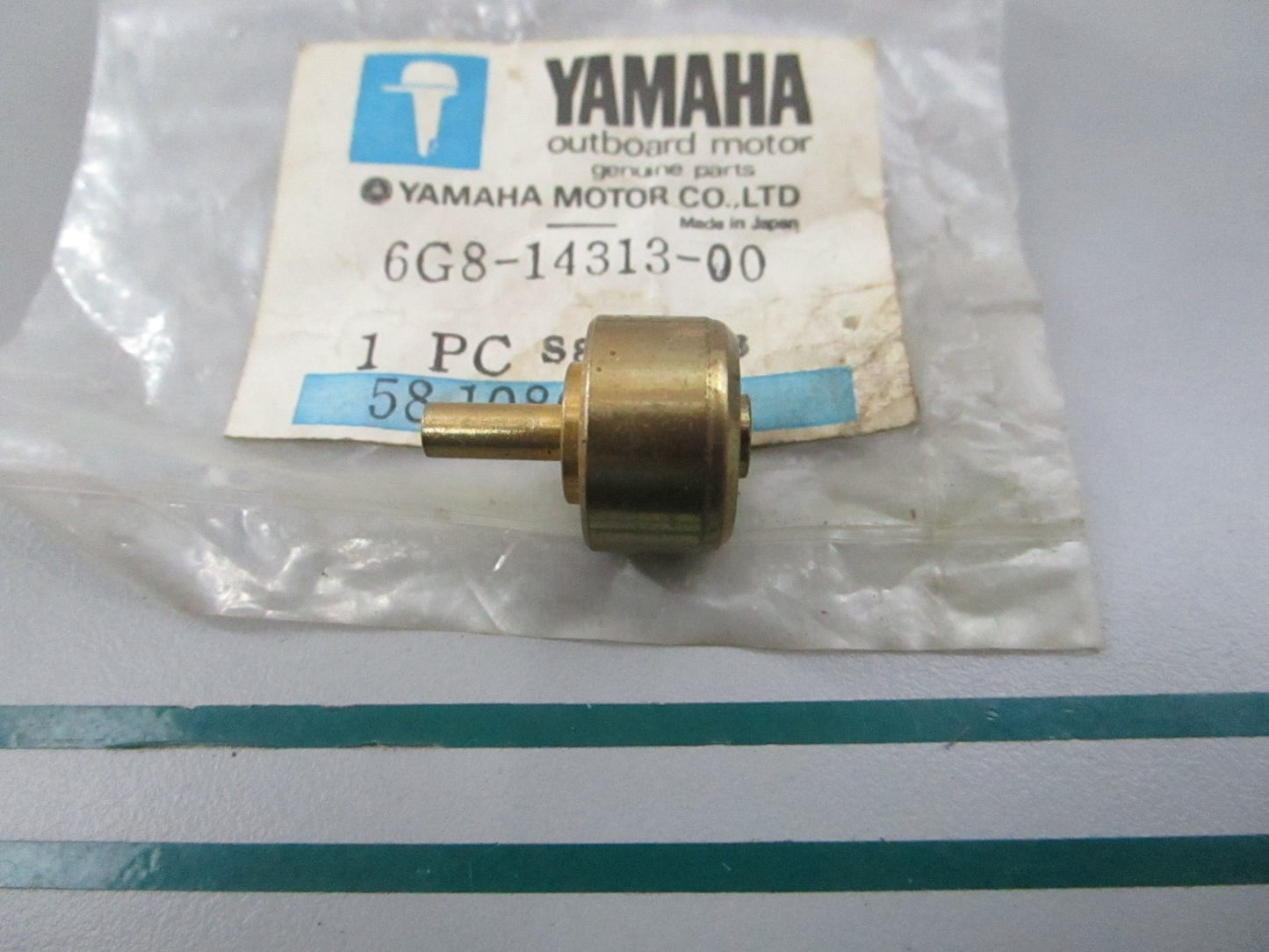 NEW OEM 6G8-14313-00-00 Yamaha Carburetor Air Valve 0810