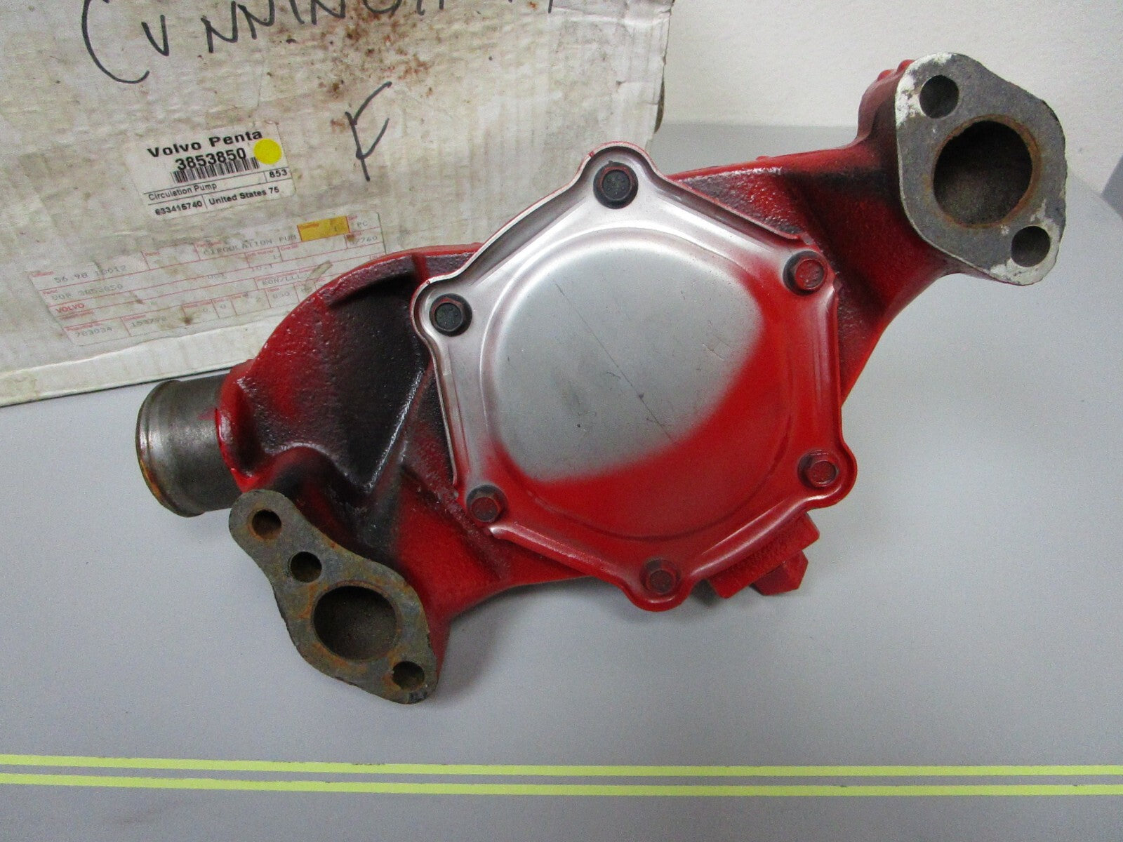 *NEW OEM* 0720 Volvo Penta Circulation Pump 3853850