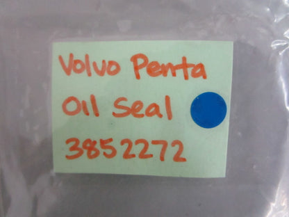 *NEW OEM* 0820 Volvo Penta Oil Seal 3852272