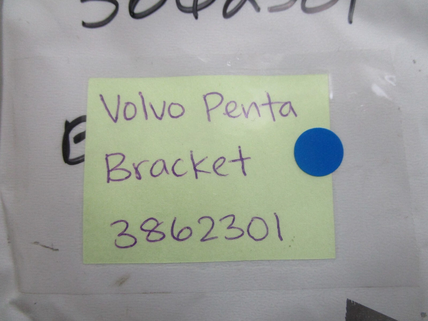 *NEW OEM* 0820 Volvo Penta Bracket 3862301