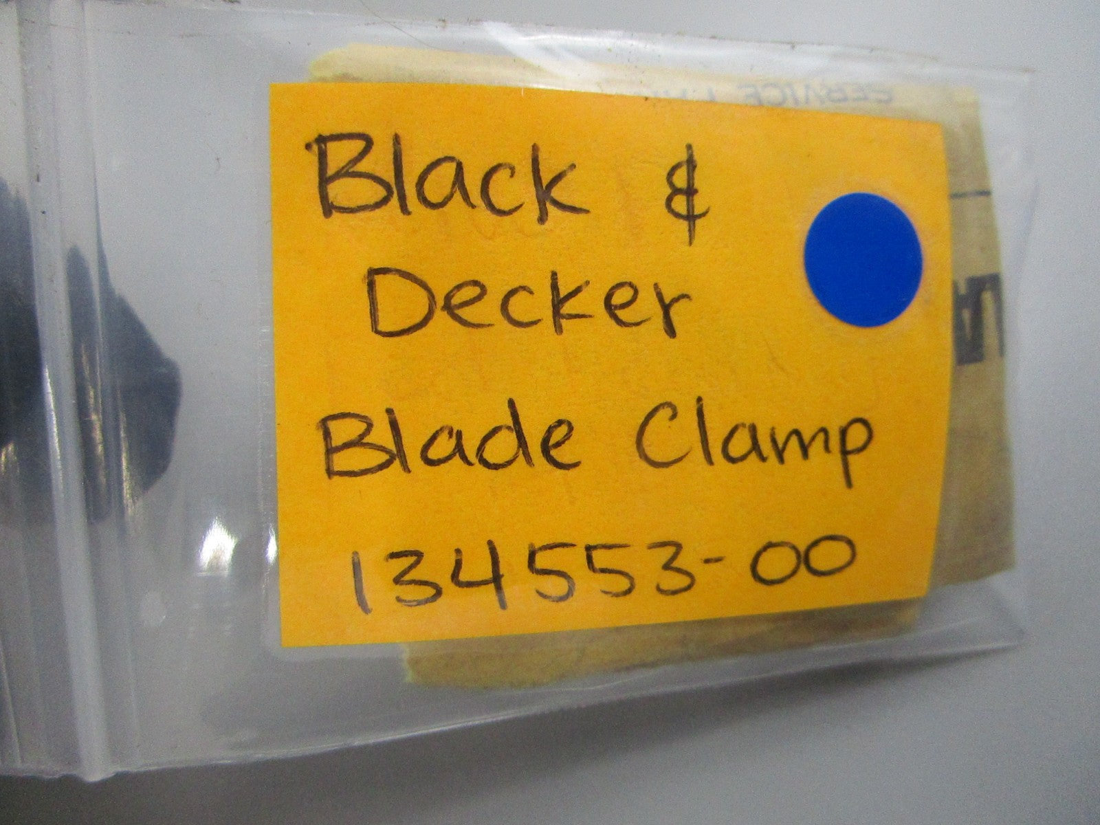 NEW OEM 134553-00 Black & Decker Blade Clamp 0810