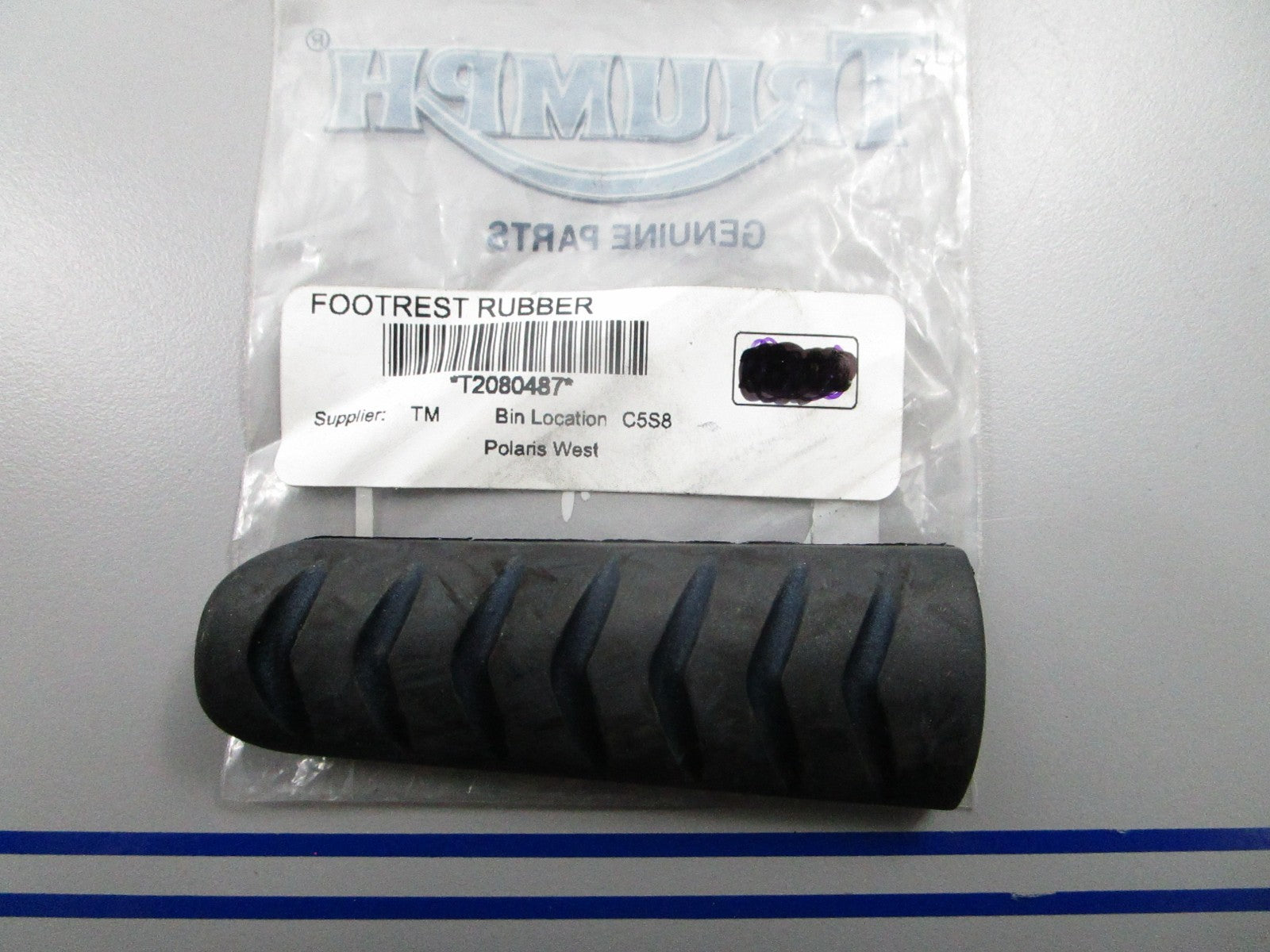 *NEW OEM* 0810 Triumph Footrest Rubber T2080487