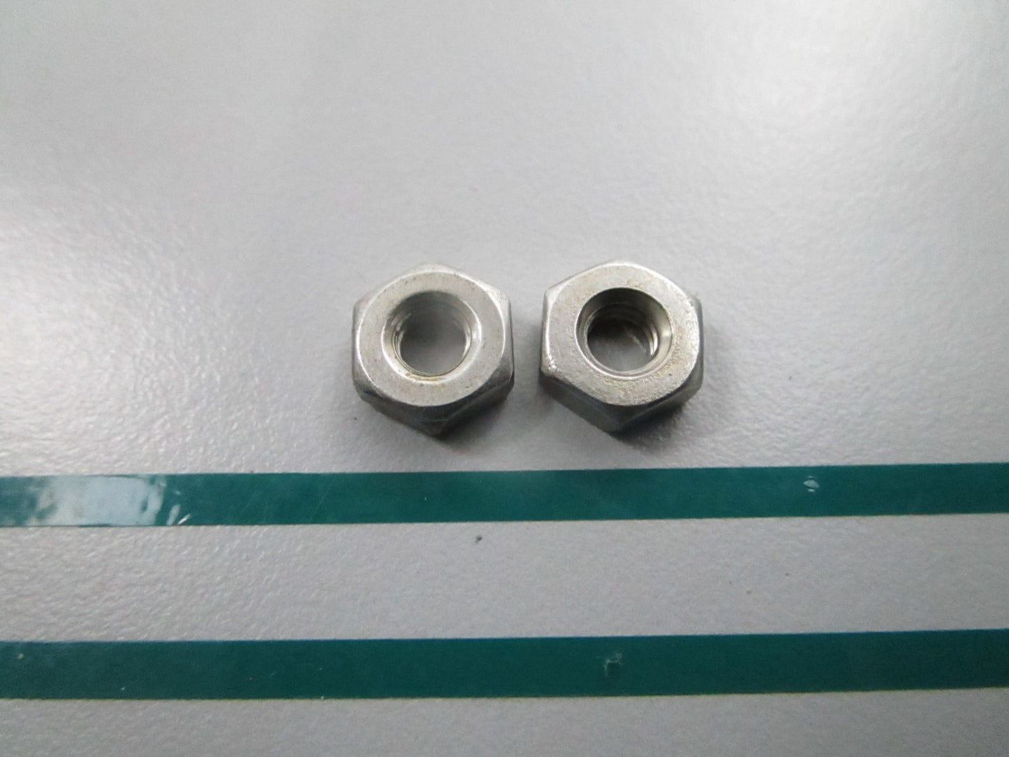 NEW OEM (LOT OF 2) 328712 0328712 OMC Johnson Evinrude Nut 0810