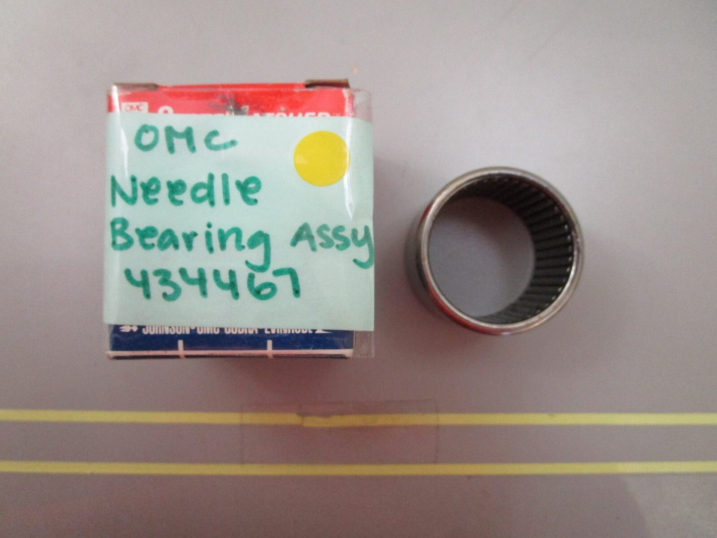 *NEW OEM* 0810 OMC Johnson Evinrude Needle Bearing Assembly 424467 0424467
