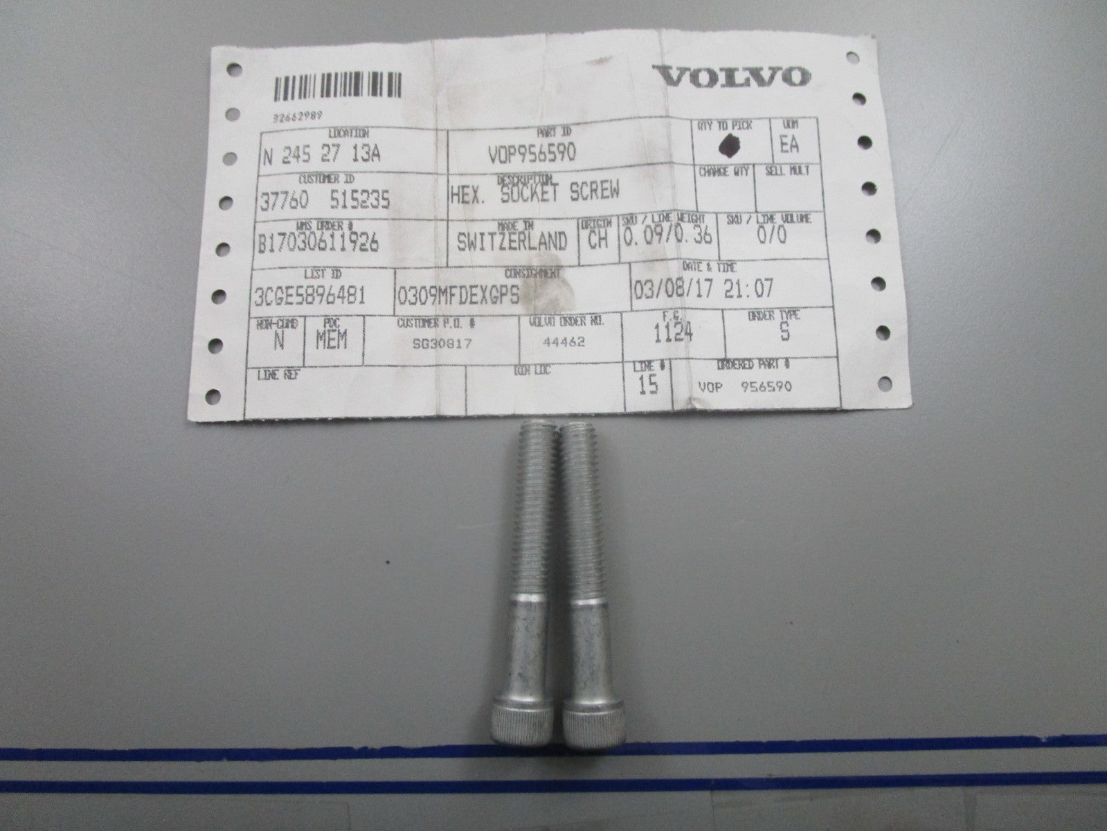 *NEW OEM* 0810 Volvo Penta Hex Socket Screw 956590