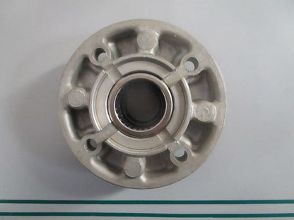 NEW OEM 381849 0381849 OMC Johnson Evinrude Shaft Drive Hub 0820