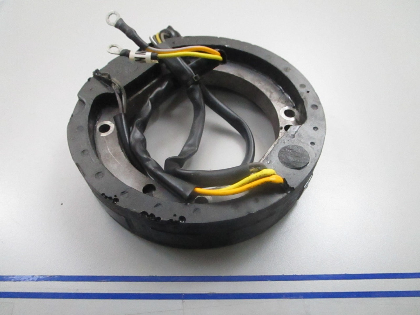 *NEW OEM* 0810 OMC Johnson Evinrude Stator 583837 0583837