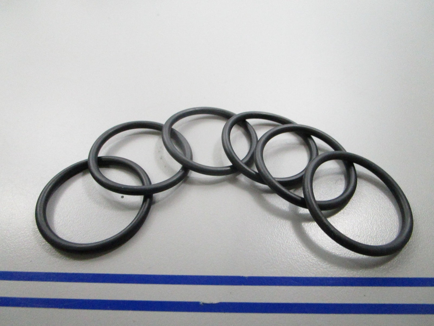 *NEW* (LOT OF 6) 0810 Buna-N Nitrile O-Ring -220