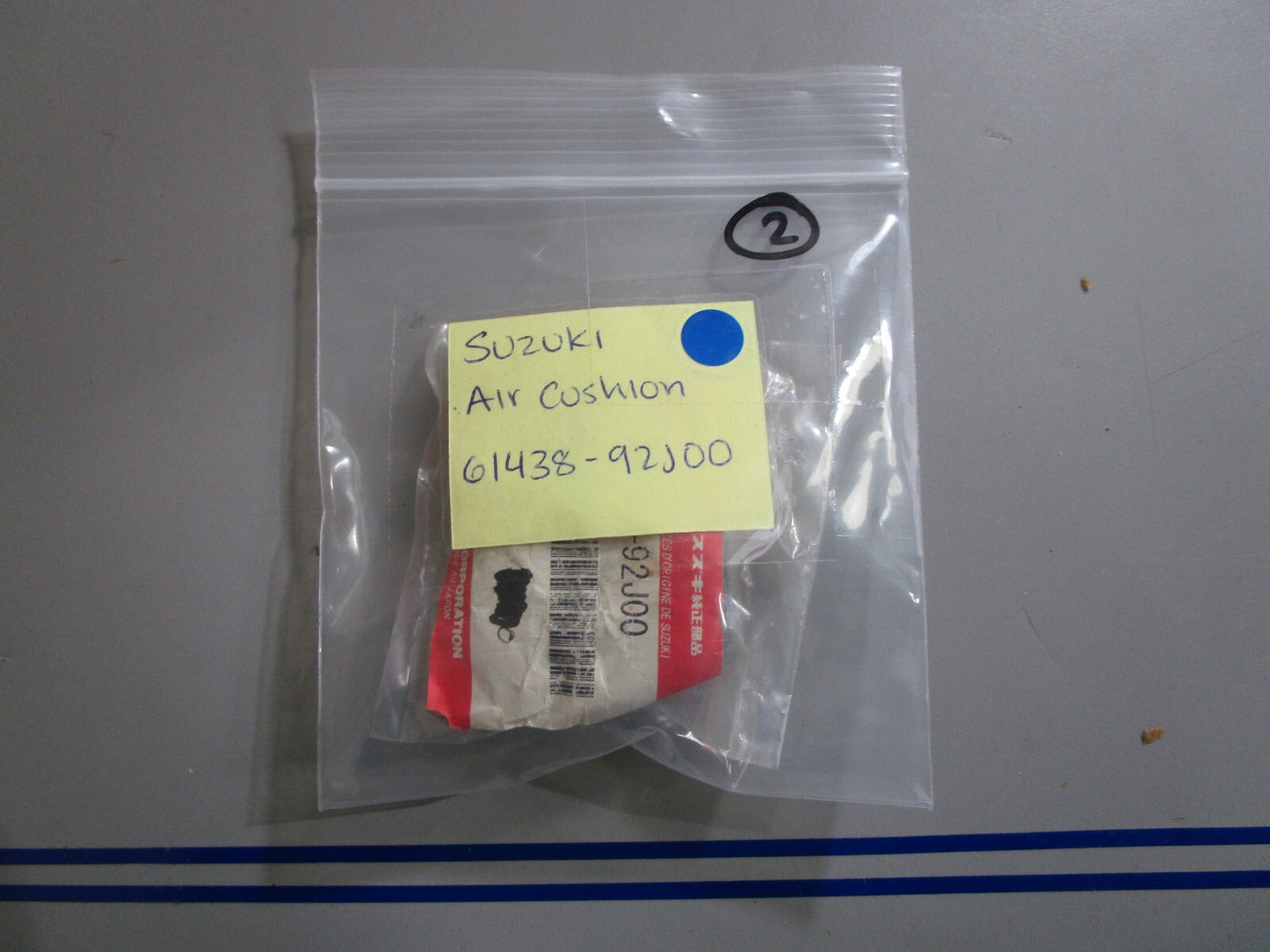 *NEW OEM* 0810 Suzuki Air Cushion 61438-92J00