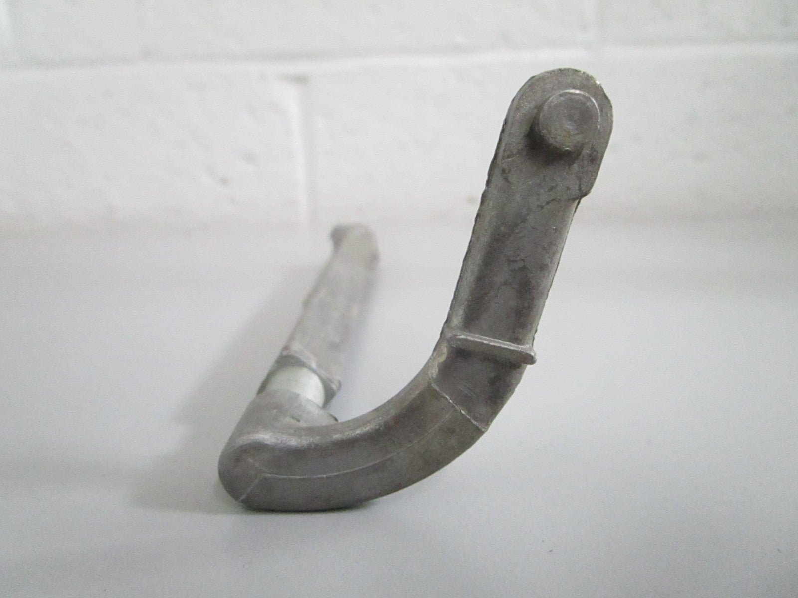 NEW OEM 203390 0203390 OMC Johnson Evinrude Lever 0820