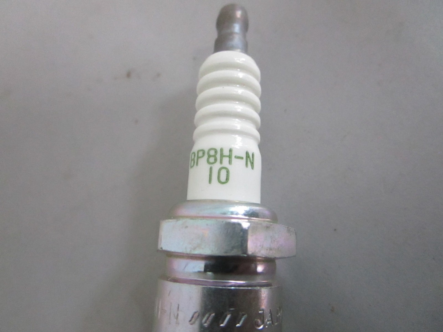 NEW OEM (LOT OF 8) BP8H-N-10 NGK Spark Plug 0820